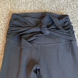 Lululemon black tie front yoga size 2